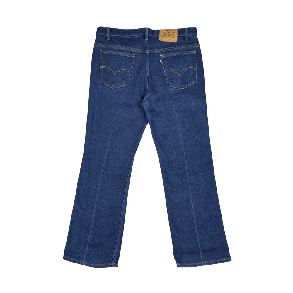 Levis clean pair